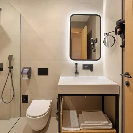 Nova Aparthotel 4*