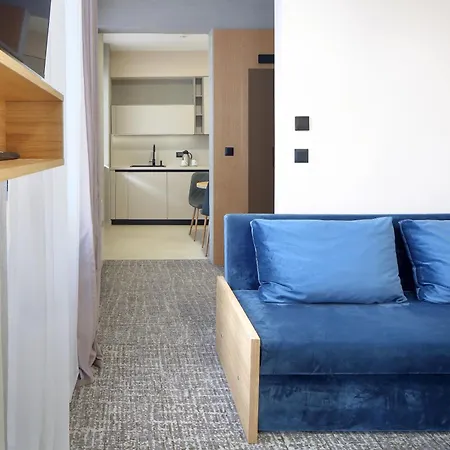 Nova Aparthotel 4*