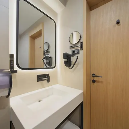 Aparthotel Nova 4*